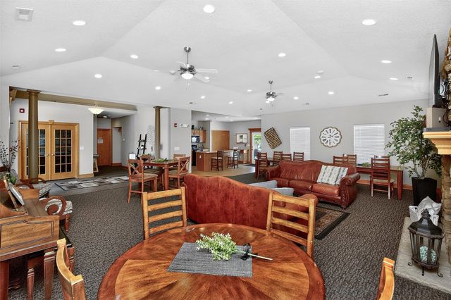 10029 Bayern Lane, Johnston, IA 50131
