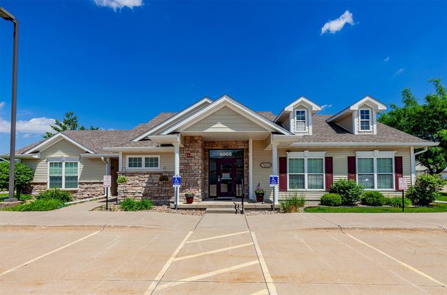 10029 Bayern Lane, Johnston, IA 50131