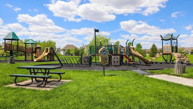10029 Bayern Lane, Johnston, IA 50131