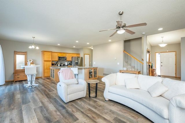 10029 Bayern Lane, Johnston, IA 50131
