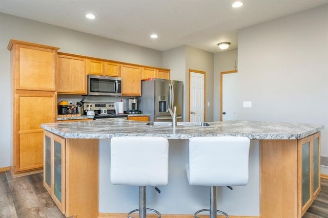 10029 Bayern Lane, Johnston, IA 50131