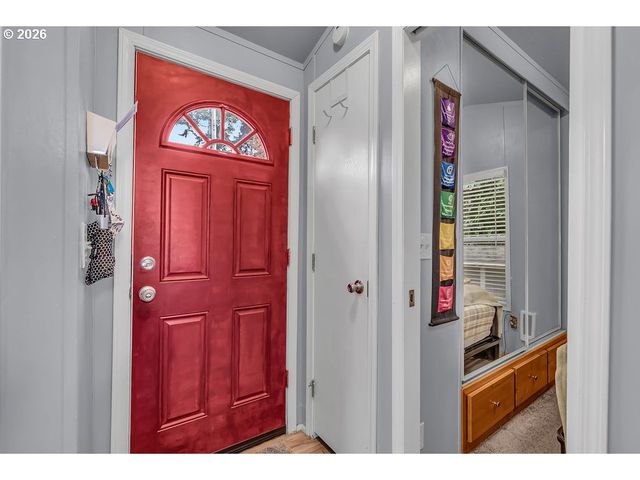 7120 Ne LOMBARD St 11, Portland, OR 97218