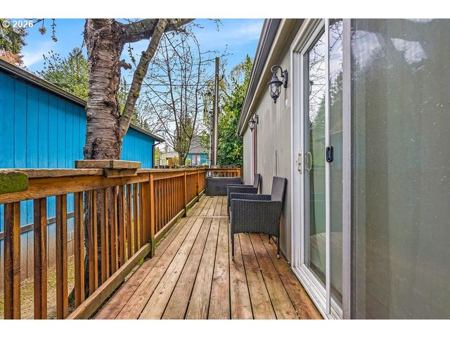 7120 Ne LOMBARD St 11, Portland, OR 97218