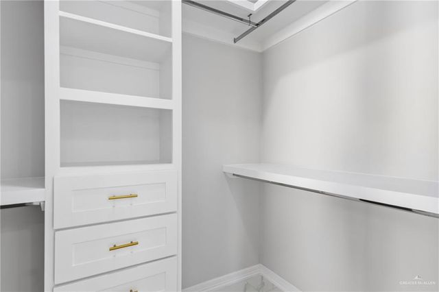 421 Serg Loop, Alamo, TX 78516