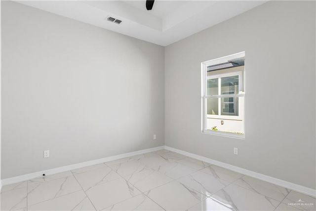 421 Serg Loop, Alamo, TX 78516