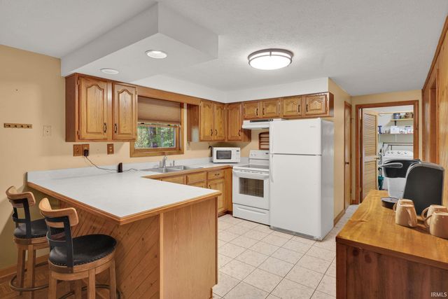 1271 Cedar Lane, Spencer, IN 47460