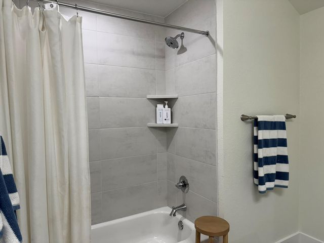 1202 Sage Thrasher CIR, Dripping Springs, TX 78620
