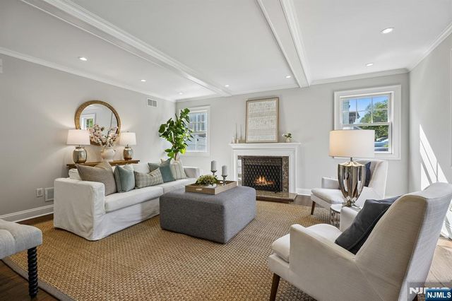 11 Mount Vernon Road, Montclair, NJ 07043