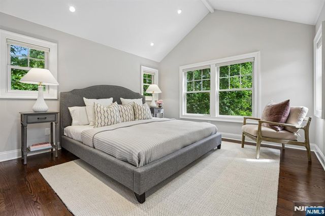 11 Mount Vernon Road, Montclair, NJ 07043