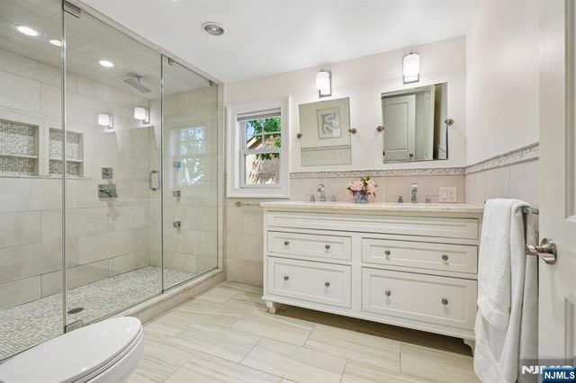 11 Mount Vernon Road, Montclair, NJ 07043
