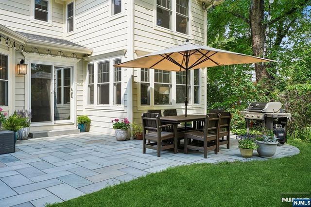 11 Mount Vernon Road, Montclair, NJ 07043