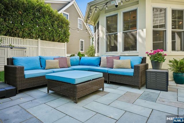 11 Mount Vernon Road, Montclair, NJ 07043