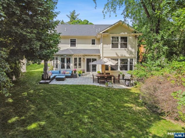 11 Mount Vernon Road, Montclair, NJ 07043