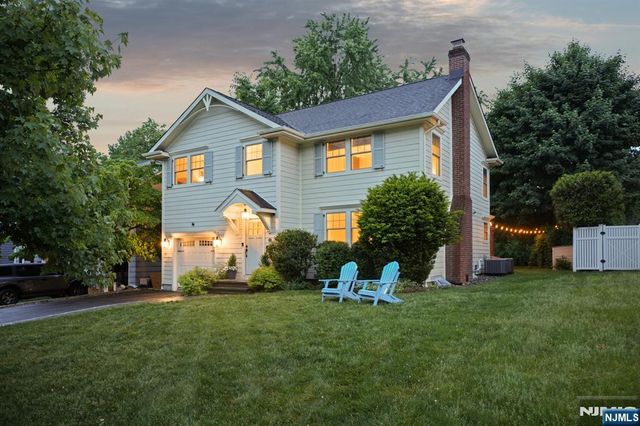 11 Mount Vernon Road, Montclair, NJ 07043