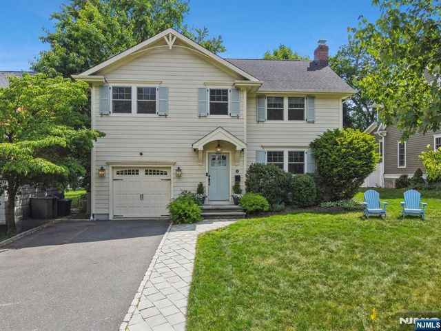 11 Mount Vernon Road, Montclair, NJ 07043