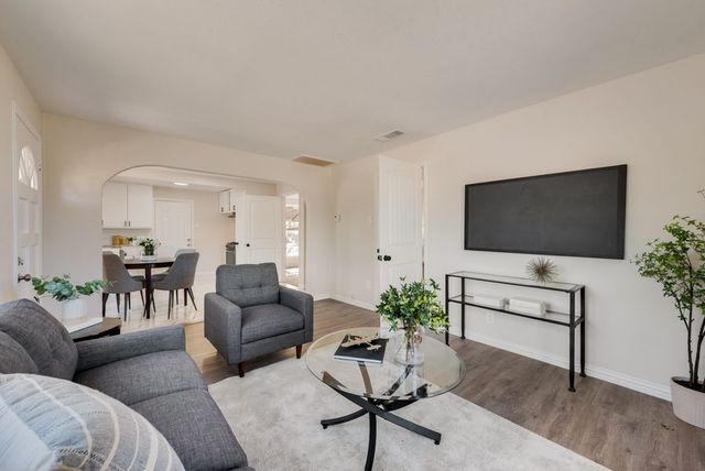 1802 Gus Thomasson Road, Dallas, TX 75228
