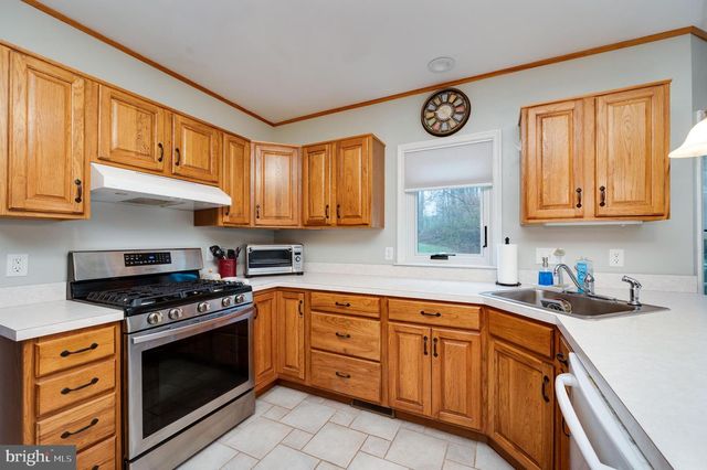 201 SLICHTER DR, Mohnton, PA 19540