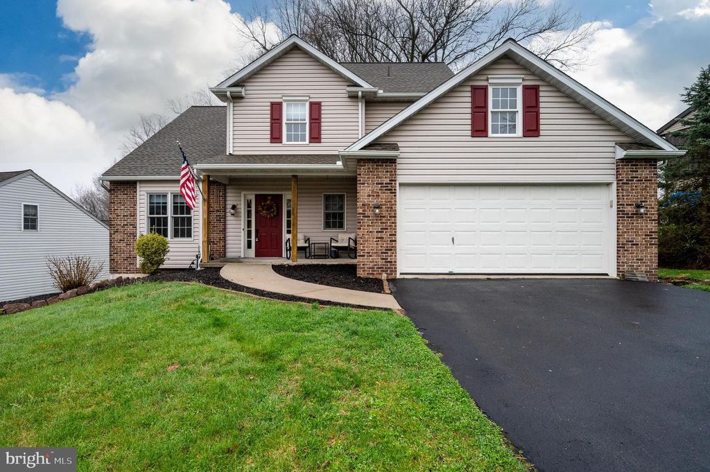 201 SLICHTER DR, Mohnton, PA 19540