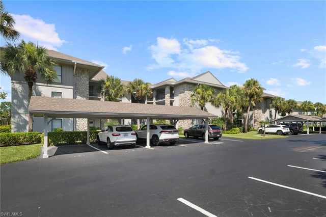 758 Eagle Creek DR 202, Naples, FL 34113