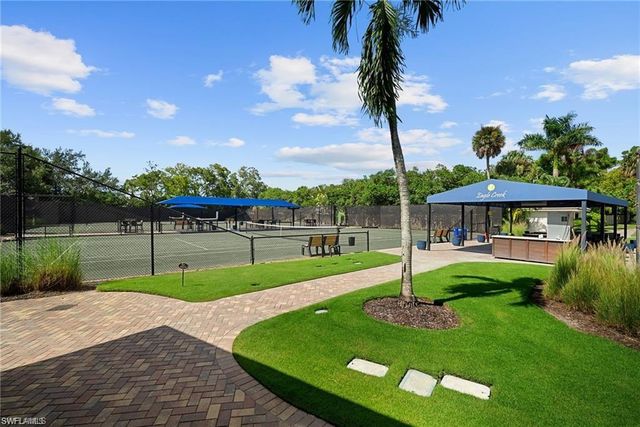 758 Eagle Creek DR 202, Naples, FL 34113