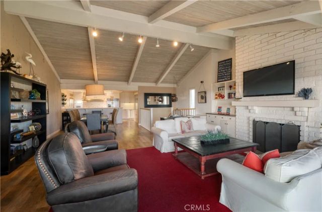 1303 E Balboa Boulevard, Newport Beach, CA 92661