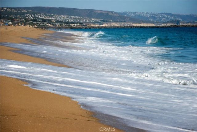 1303 E Balboa Boulevard, Newport Beach, CA 92661