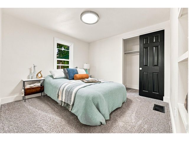 823 4th St SE, Loveland, CO 80537