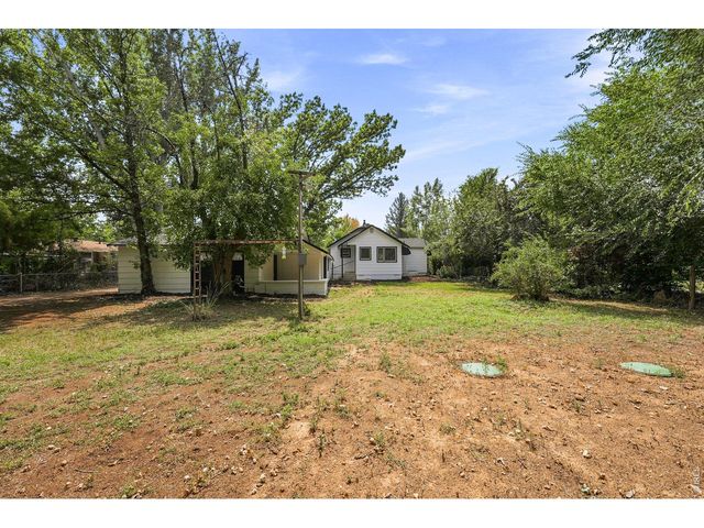 823 4th St SE, Loveland, CO 80537