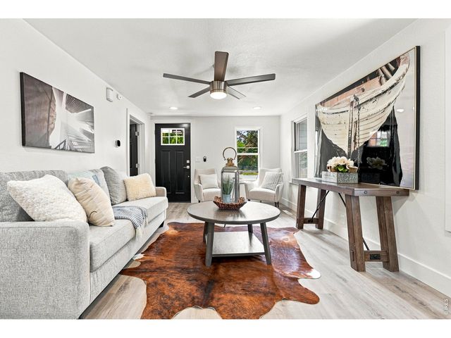 823 4th St SE, Loveland, CO 80537