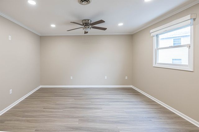 634 W 2ND Street 205, Erie, PA 16507