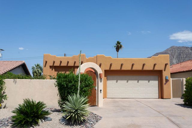 52698 Avenida Herrera, La Quinta, CA 92253