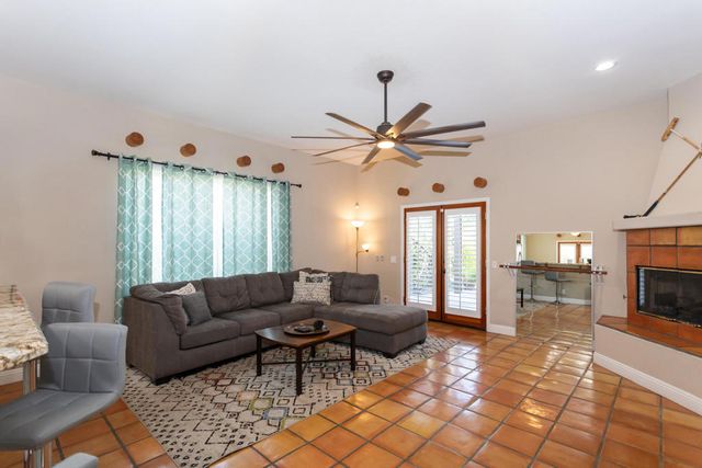 52698 Avenida Herrera, La Quinta, CA 92253