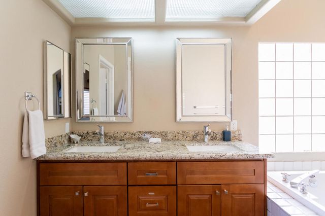 52698 Avenida Herrera, La Quinta, CA 92253