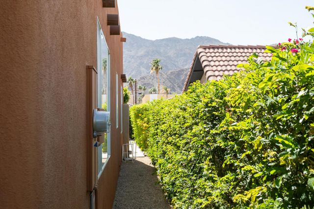 52698 Avenida Herrera, La Quinta, CA 92253