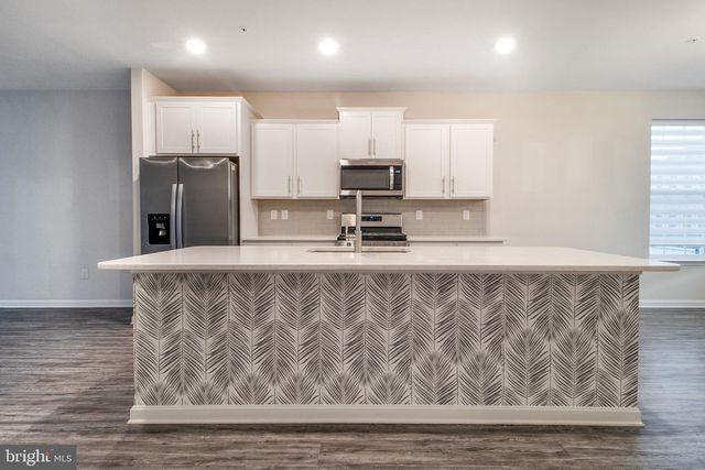 7771 VENICE LN, Severn, MD 21144