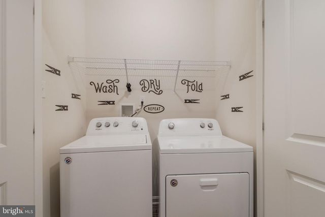 7771 VENICE LN, Severn, MD 21144