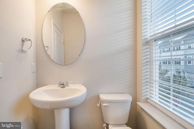 7771 VENICE LN, Severn, MD 21144