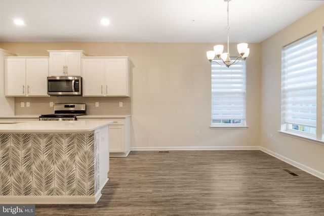 7771 VENICE LN, Severn, MD 21144