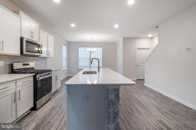 7771 VENICE LN, Severn, MD 21144