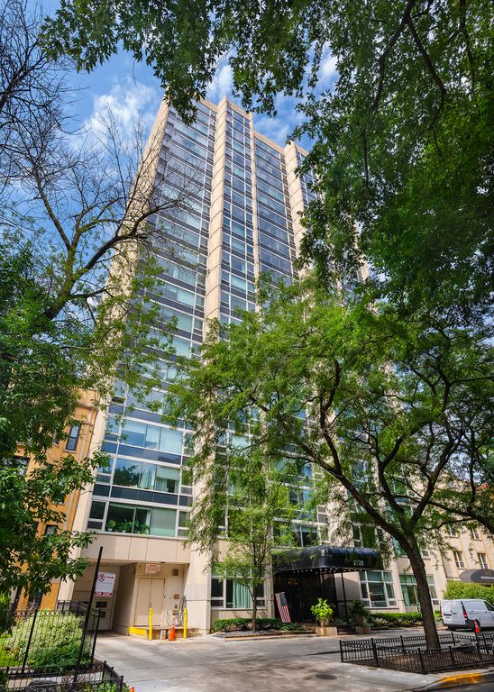 2728 N Hampden Court 203, Chicago, IL 60614 — exterior