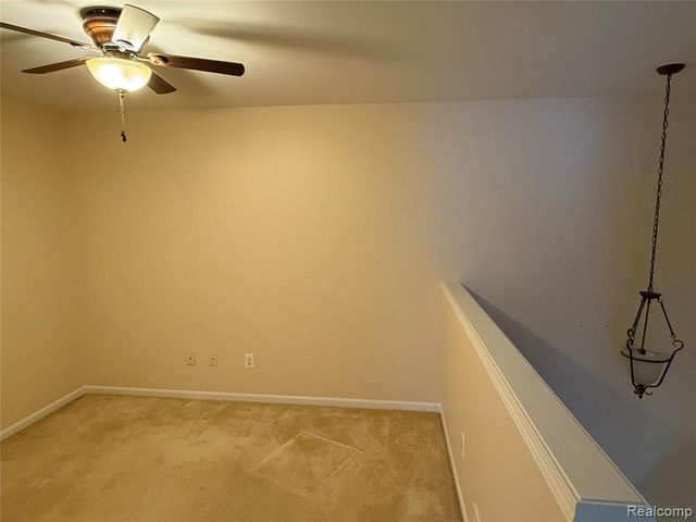 21629 Knights Lane, Trenton, MI 48183