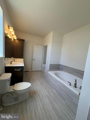 64 OBSIDIAN DR, Felton, DE 19943