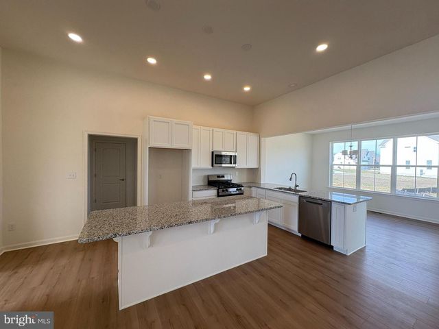 64 OBSIDIAN DR, Felton, DE 19943