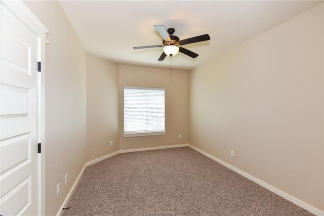 2136 Rockcliffe Loop, College Station, TX 77845