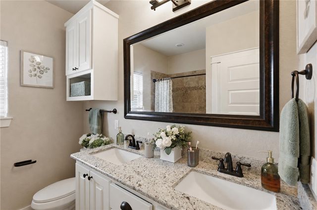 2136 Rockcliffe Loop, College Station, TX 77845