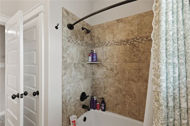 2136 Rockcliffe Loop, College Station, TX 77845