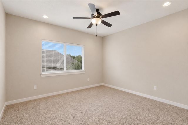 2136 Rockcliffe Loop, College Station, TX 77845