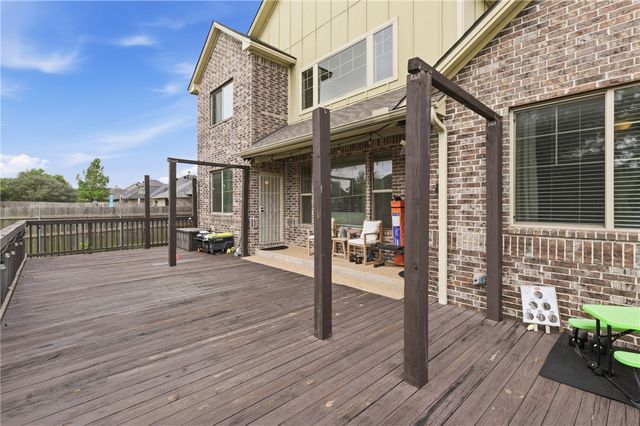 2136 Rockcliffe Loop, College Station, TX 77845
