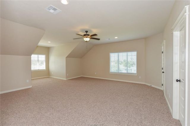2136 Rockcliffe Loop, College Station, TX 77845