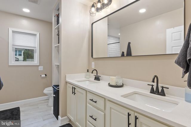 7684 PINE HAVEN DR, Pasadena, MD 21122